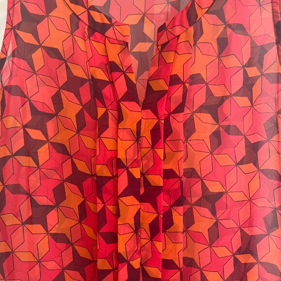 Banana Republic Women's Geometric Sleeveless Pleated Blouse| Multicolor| Small - Picture 4 of 4